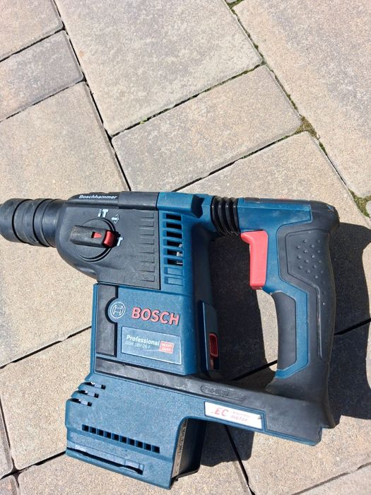 Rotopercutor Bosch gbh 26f ,,defect "