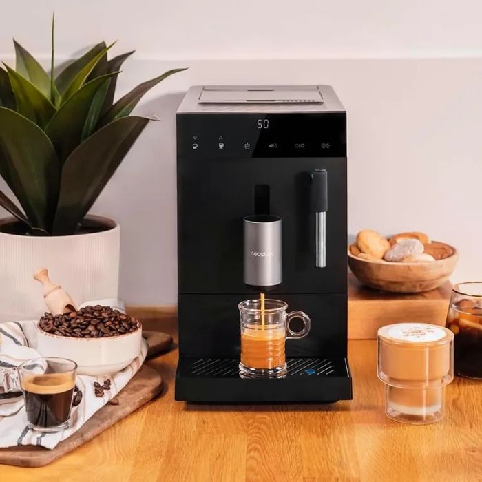 Кафеавтомат Cecotec Cremmaet Compact Steam 1350W