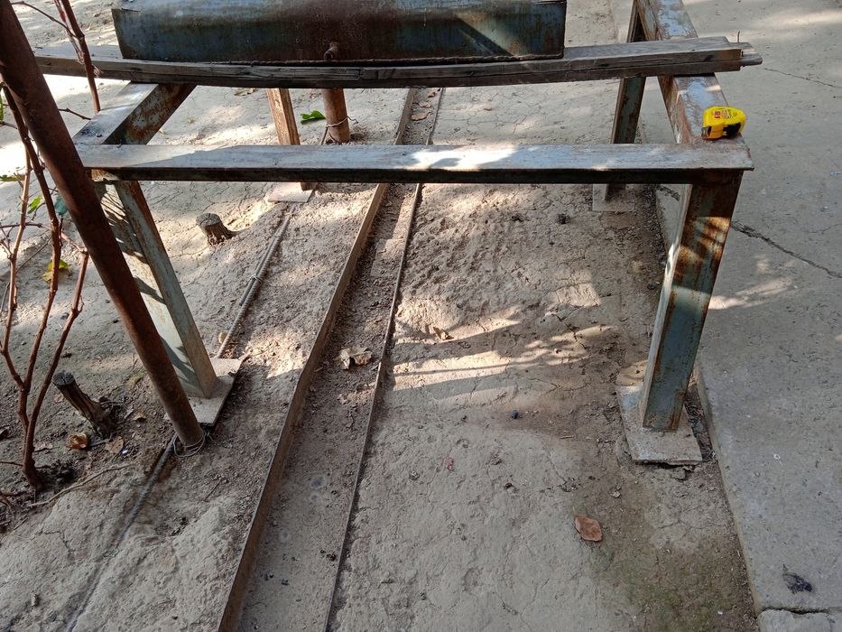 железный падон из уголков