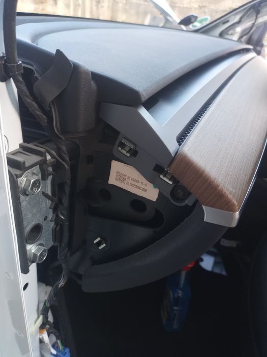 Табло Tesla model 3 Y