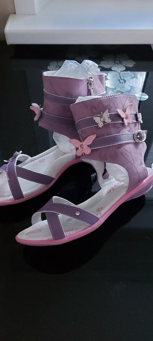 Продаю  обувь на лето