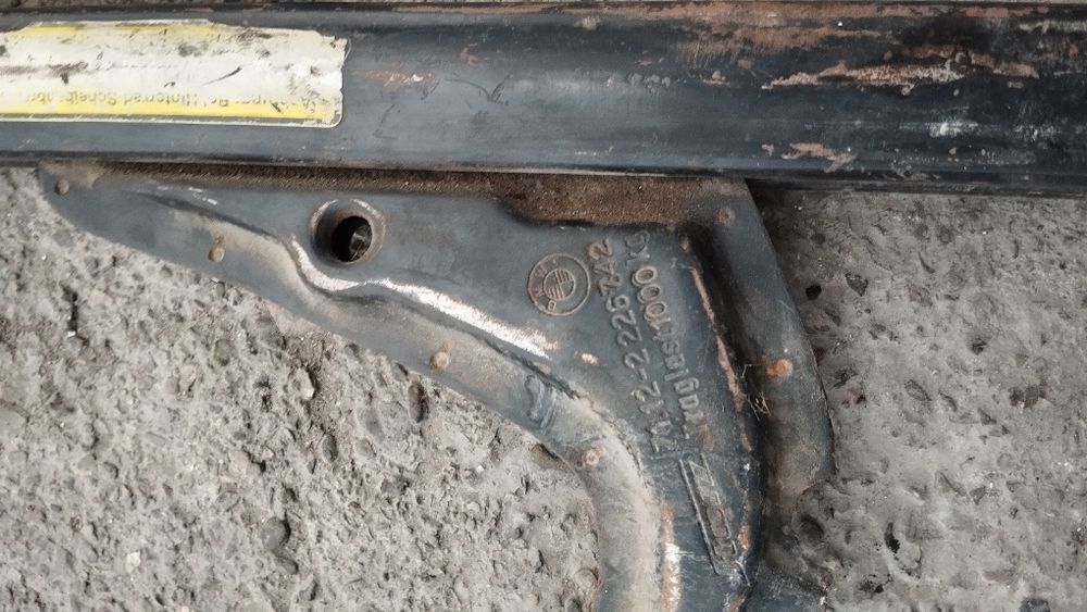 Домкрат на ВМВ оригинал