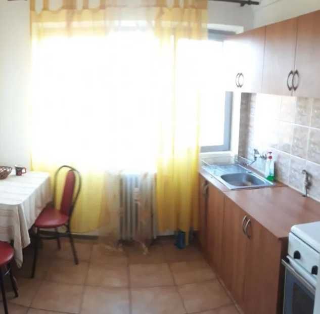 Дава се под наем Тристаен апартамент в Пловдив, Гагарин - 90 кв.м за 285.6 € - Снимка #2