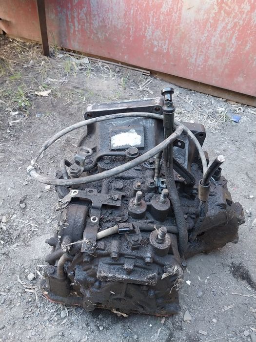 Двигатель, коробка АКПП. На Mazda 323ba