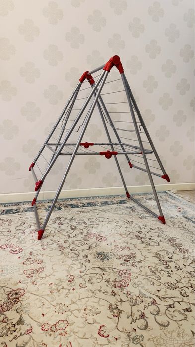 Продам прочную сушилку для белья