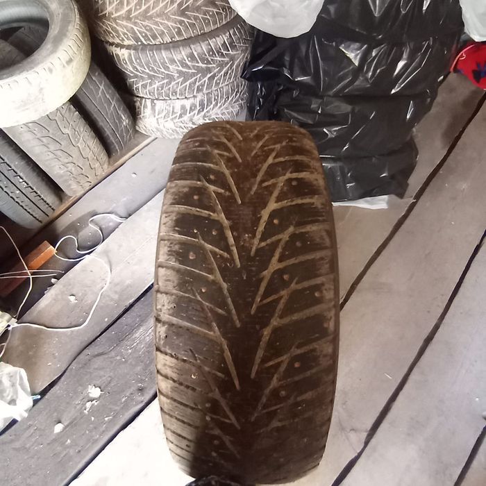 Продам     шины    не дорого