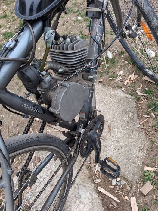 Vind bicicletă cu MOTOR.