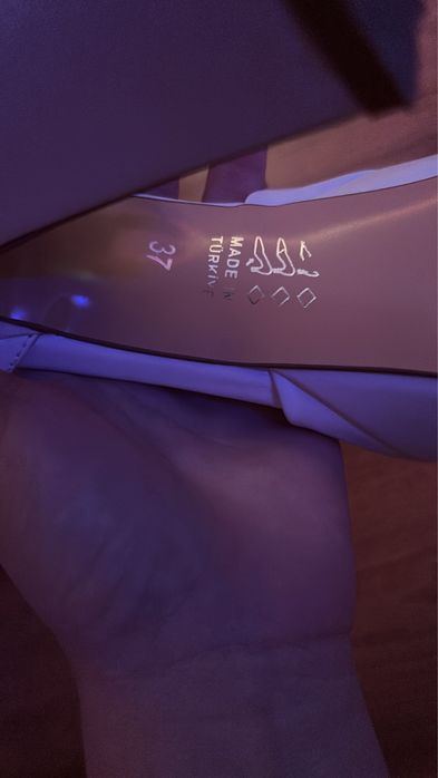 Дамски обувки на платформа с ток 37номер