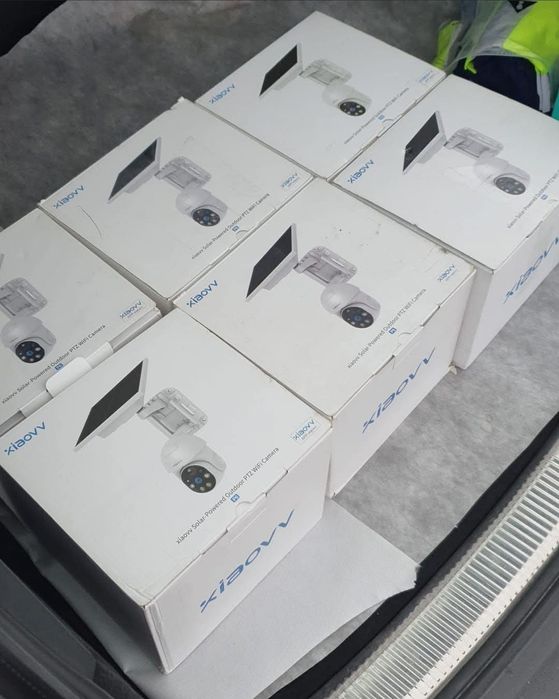 Vând camere de supraveghere cu panou solar dar au nevoie de wifi