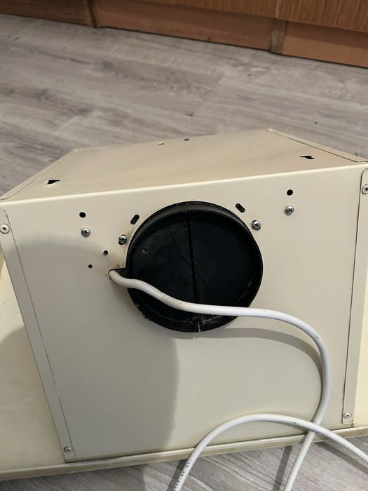 Вытяжка кухоная