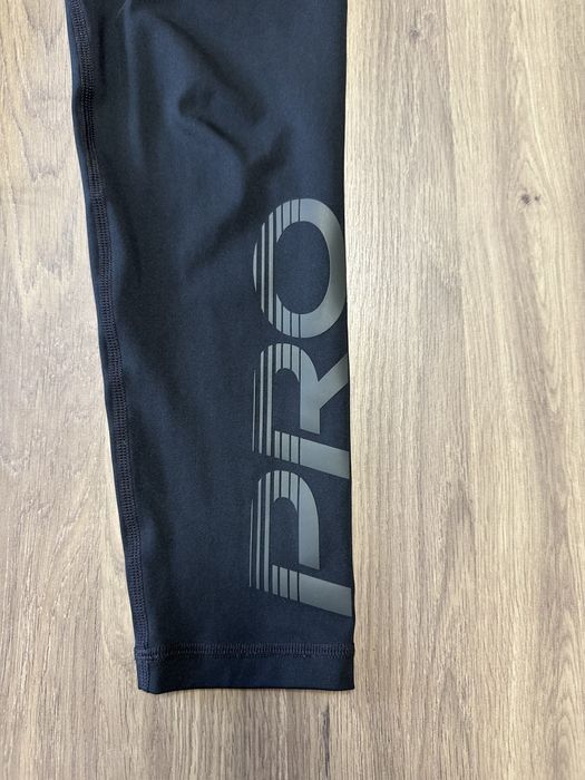 100% Оригинален!! Дамски клин Nike Pro