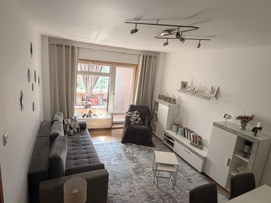 Apartament 3 camere - centru