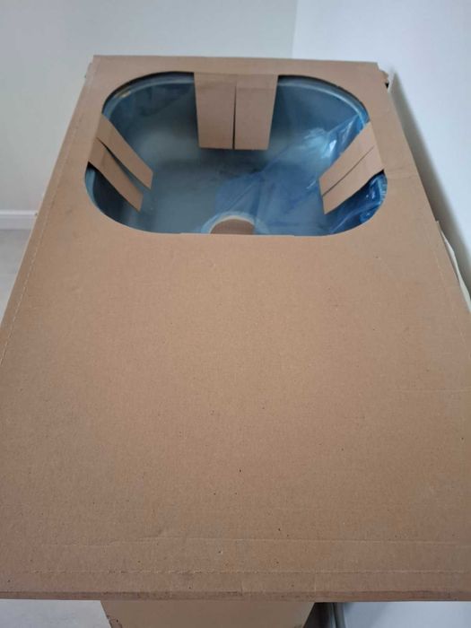 Чисто нова мивка за вграждане - нераждаема за шкаф 90 см