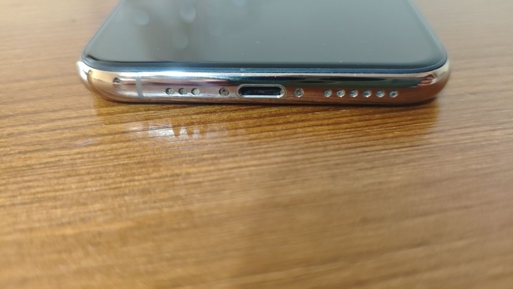 iPhone 11 pro 256gb gold