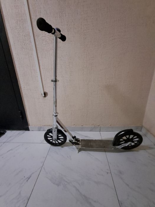 Самокат razor, в хорошем состоянии