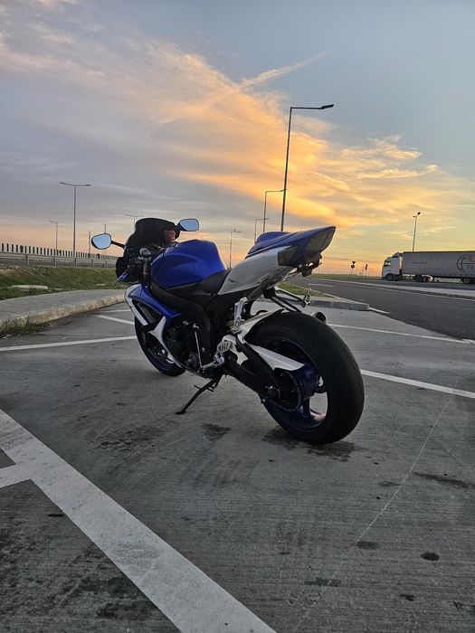 Suzuki GSXR K7  600