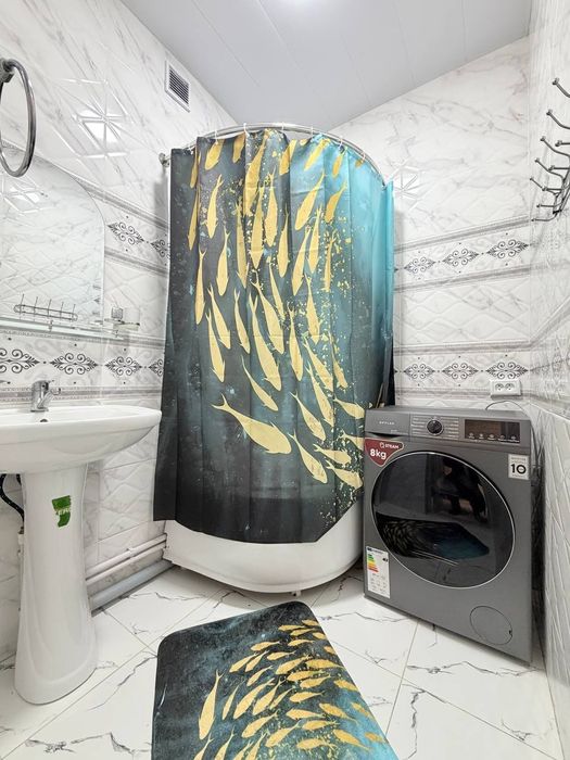 Продам чиланзар 6.  Двух комнатная.  Метро Мирзо Улугбек