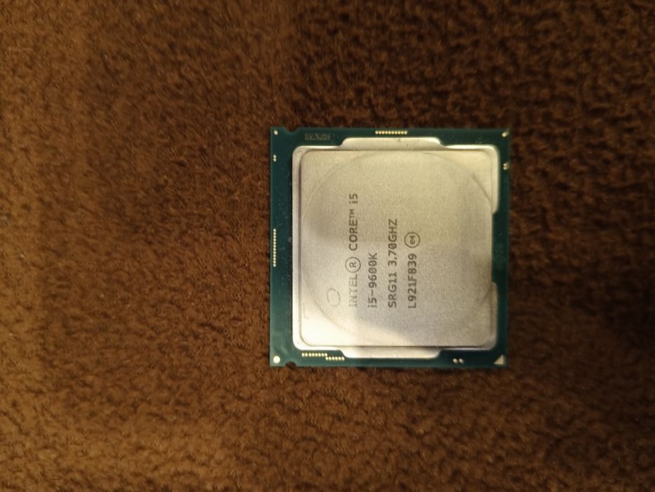 Intel core i5 9600k 3.7GHz