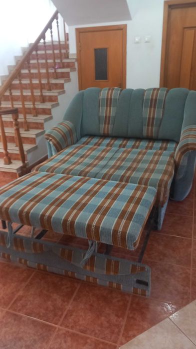 Vând canapea extensibila 2 locuri - Voluntari