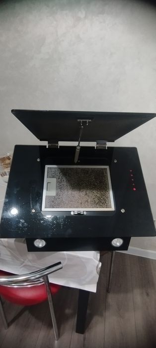 Срочно продаётся Вытяжка Hansa OKP-6522SH
