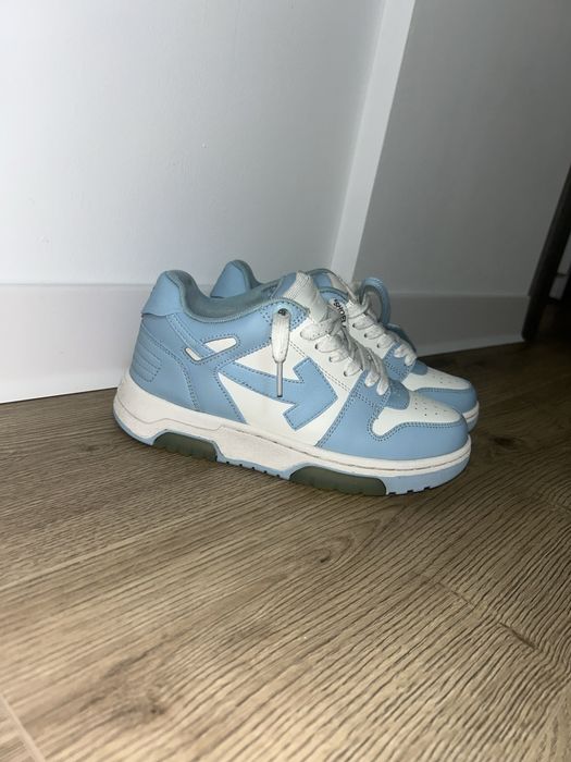 Off-White Out of Office Light Blue  size 37