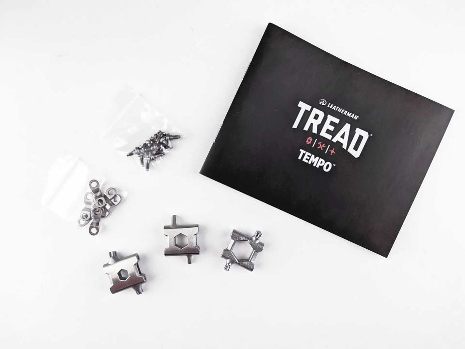 Часы-мультитул Leatherman Tread Tempo BLACK & SILVER