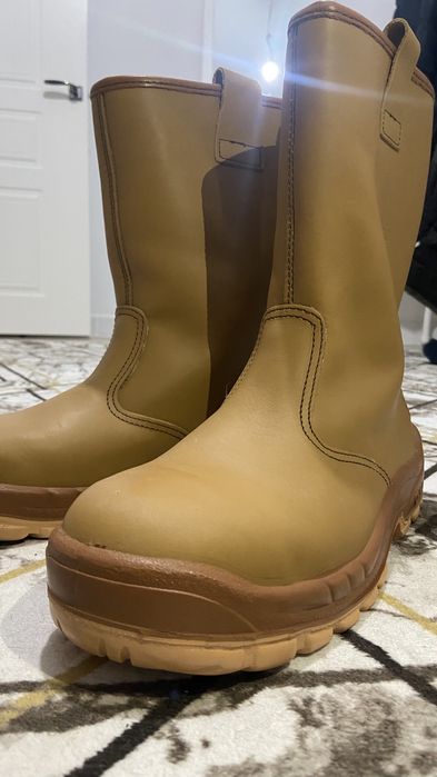 СпецОбувь сатылады(Jallatte)Новый44/10