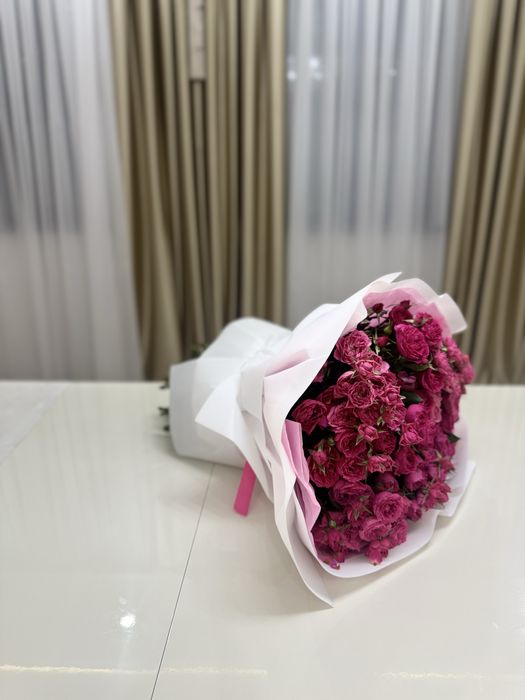 Цветы кустовые розы