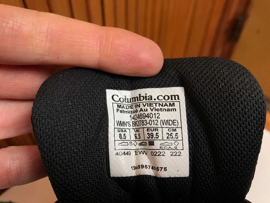 Продам женские ботинки Columbia