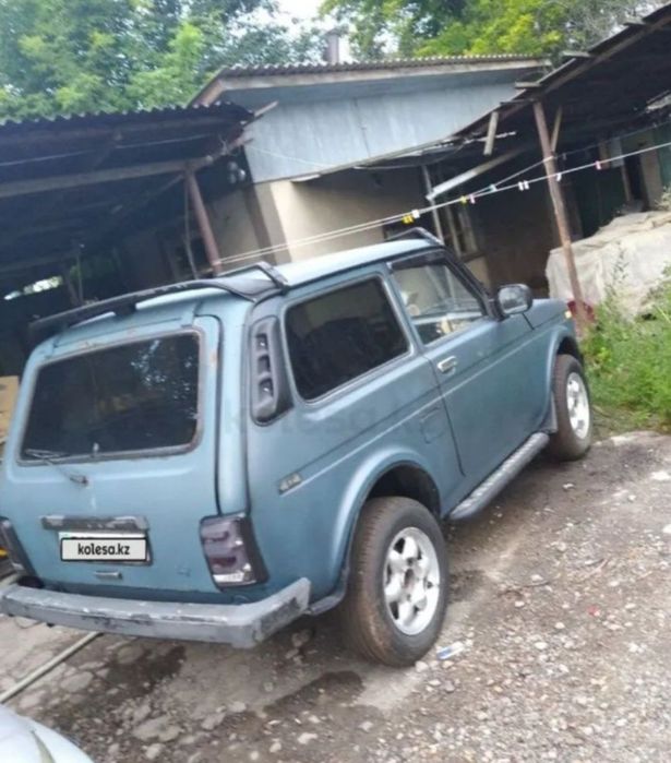 Продам Ниву по запчастям