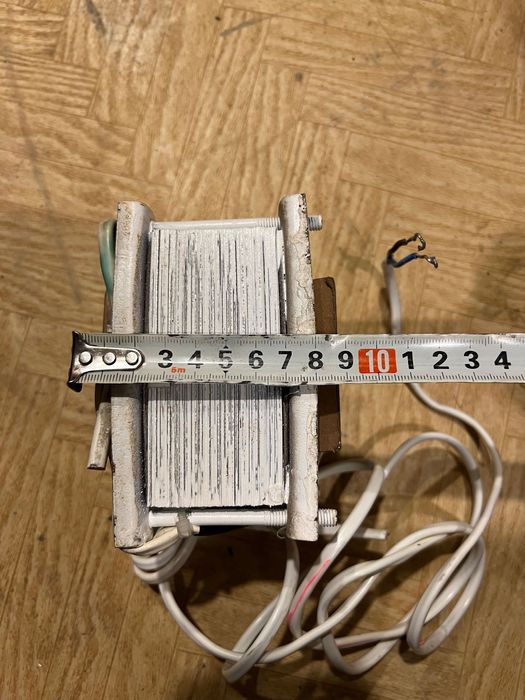 Transformator adaptor de la 220volti la 6V, 12V, 24V cu lita