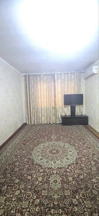 Чиланзар 23 квартал 2/4/5 Кирпичный дом, балкон 2*6