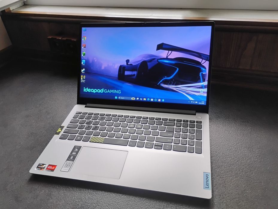 Laptop Lenovo - Ryzen 7 - 5000serie - RX Vega 8