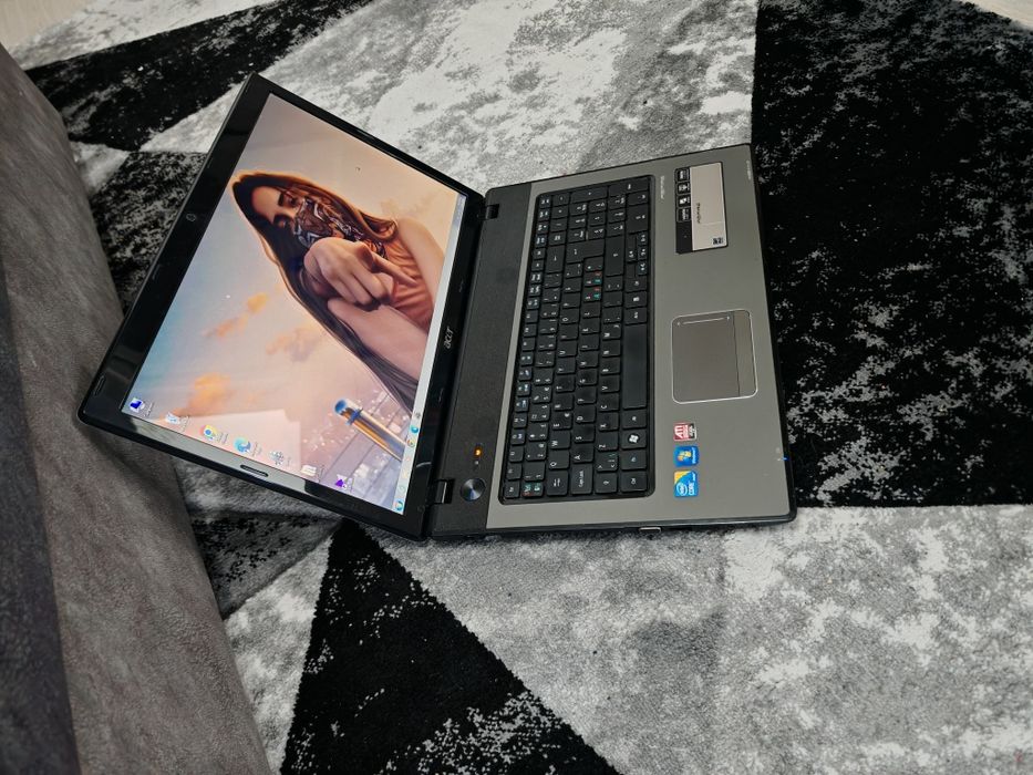 Laptop Acer Aspire i3