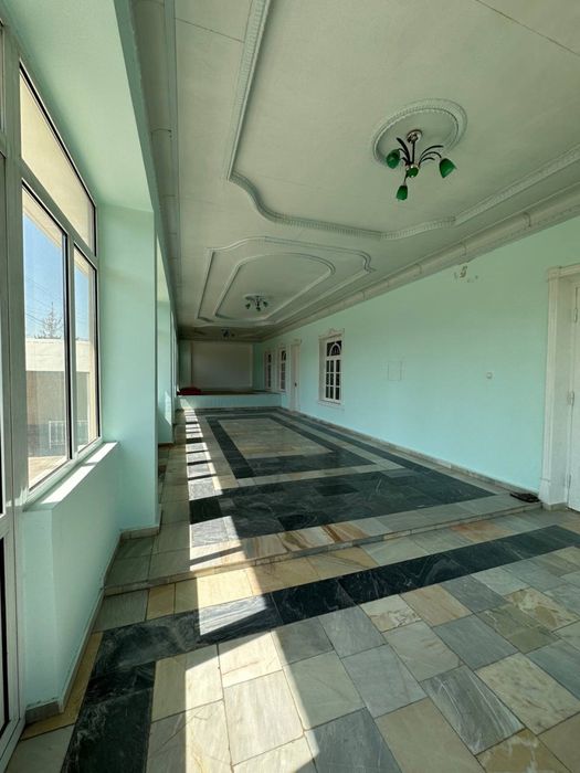 Уй сотилади, Зангиота туманида Ипподром бозорига 15 минут.