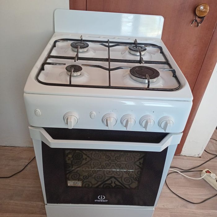 Газовая плита INDESIT