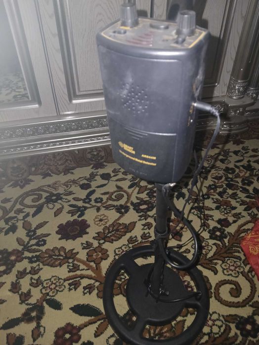 Tilla tanga temir topadigan aparat