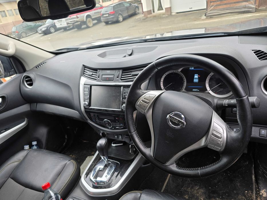 Dezmembrez nissan navara 2021