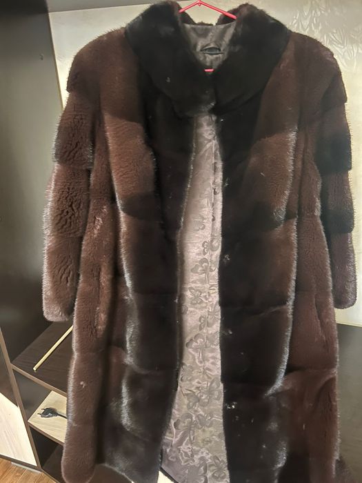 Продам норковую шубу