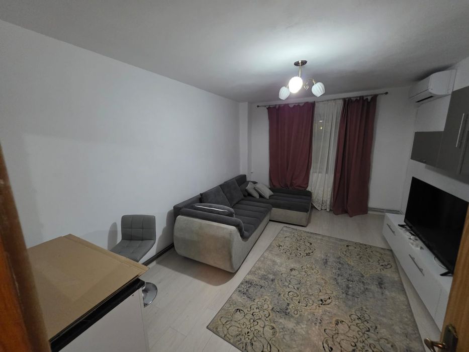 Închiriez apartament 2 camere Craiova, B. Carol I