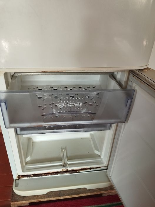 Холодильник бирюса