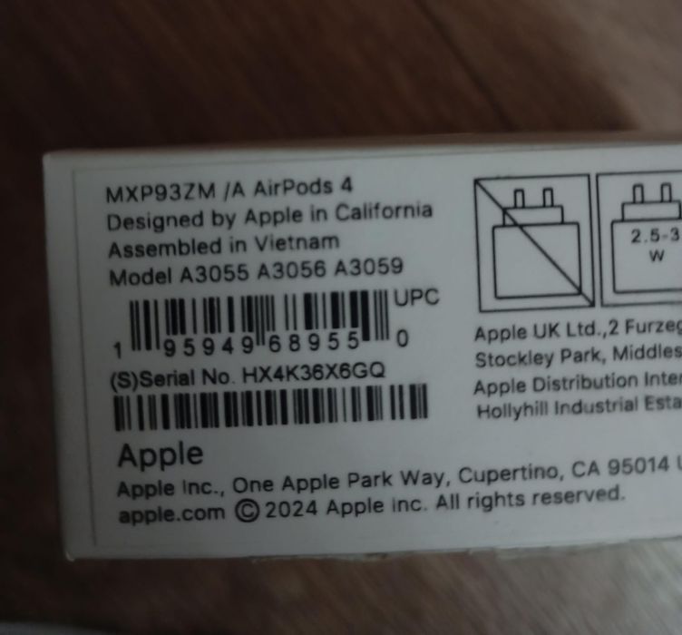 Продам айфон с часами и наушниками iphone,