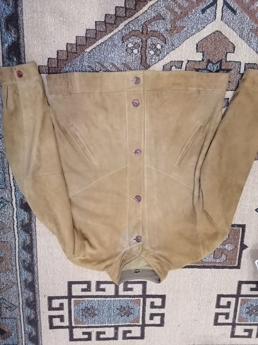 Haină de piele întoarsă (mărimea 58)