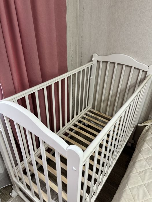 Продам кроватку для малыша