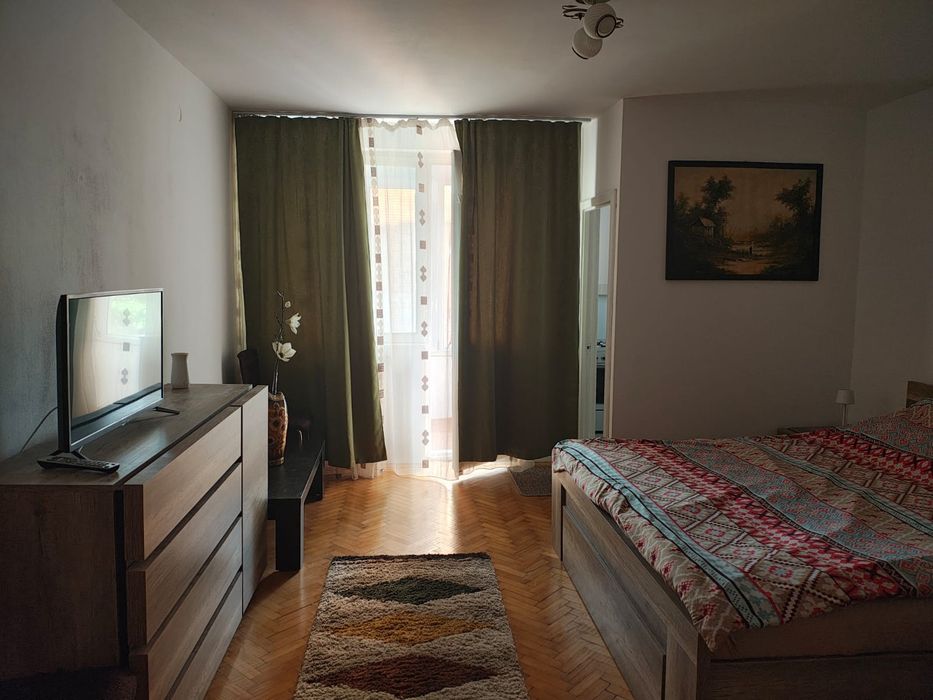 Garsoniera de închiriat