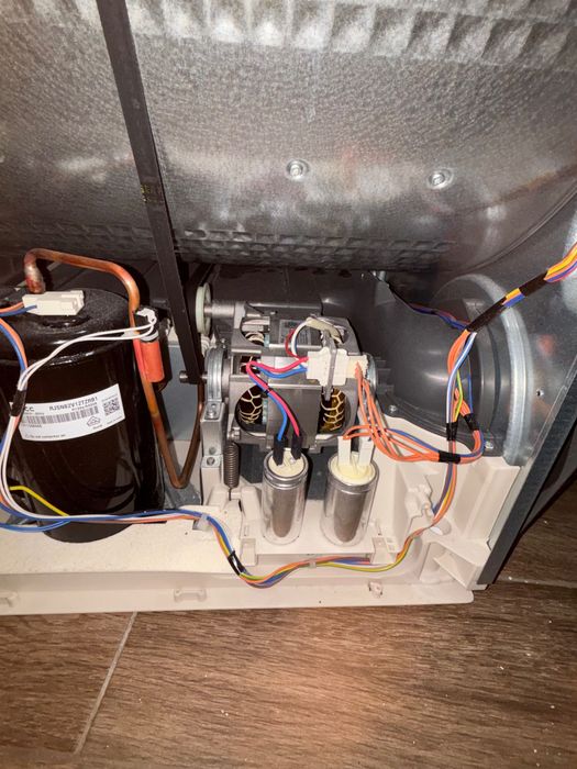 Сушилня Hotpoint Ariston