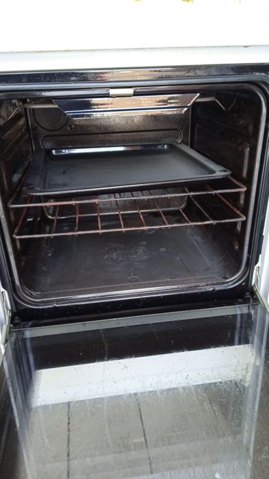 Продам электро плиту