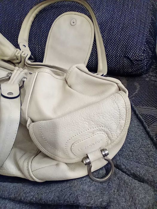 Дамска чанта от естествена кожа