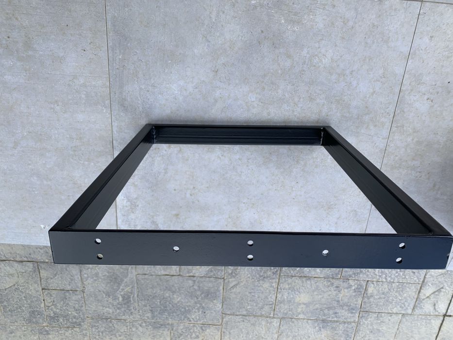 Vand picioare metalice pentru masa / banca