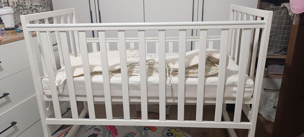 Детская кроватка до 1 года